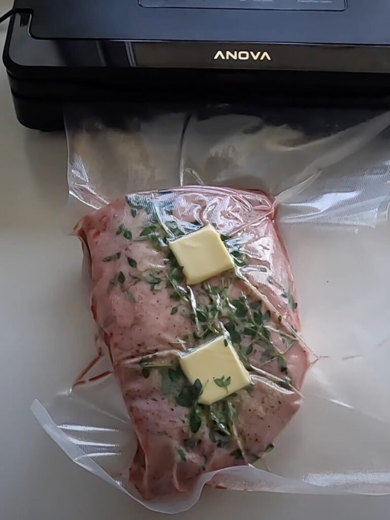 Culottesteg der er vakuumpakket og klar til at komme i sous vide vandbad